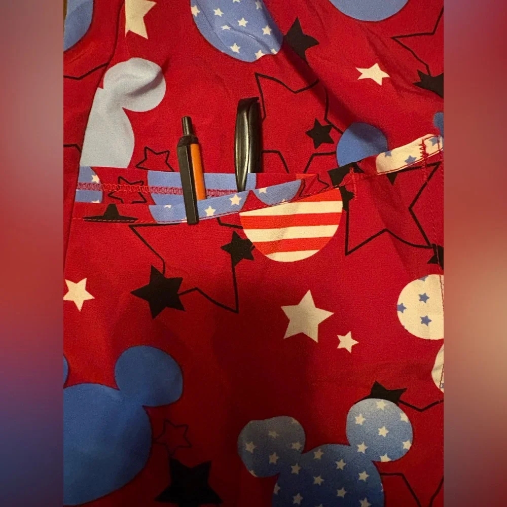 🇺🇸Disney Mickey Mouse Patriotic Scrub Top -
Size Large - Picture 4 of 4